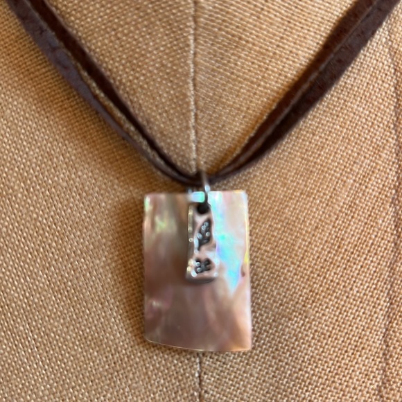 EUC American Eagle 16” -18” Necklace Adjustable